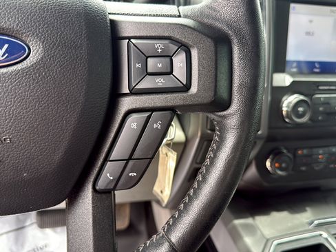 Used 2019 Ford F150 XLT w/ Equipment Group 302A Luxury AWD/4WD image 26