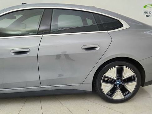 Used 2023 BMW i4 eDrive35 w/ Premium Package RWD image 4