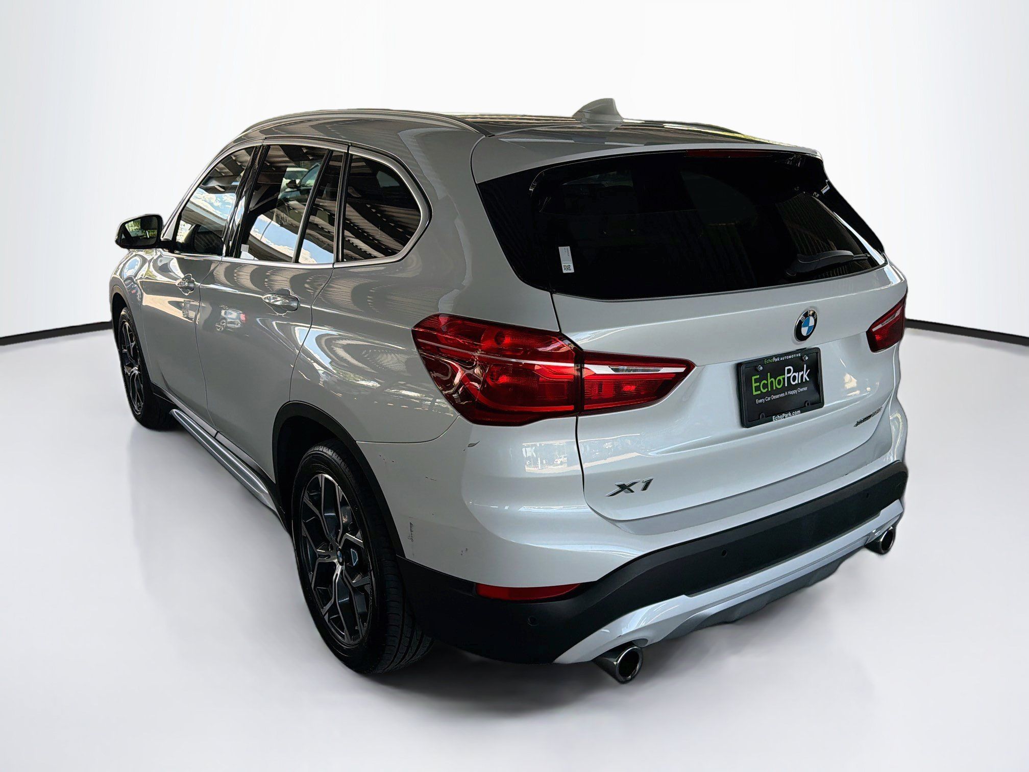 Used 2021 BMW X1 xDrive28i AWD/4WD image 5