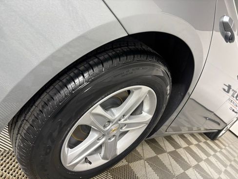 Used 2024 Chevrolet Malibu LS image 30