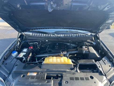 Used 2018 Lincoln Navigator Reserve w/ Technology Package image 38