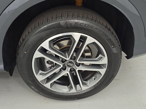 New 2025 Audi Q5 Premium Plus image 33