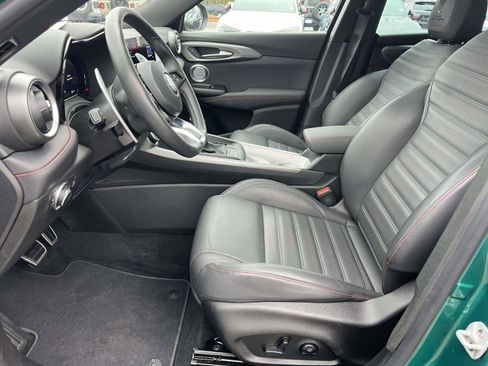 Used 2025 Alfa Romeo Tonale Tributo Italiano image 5