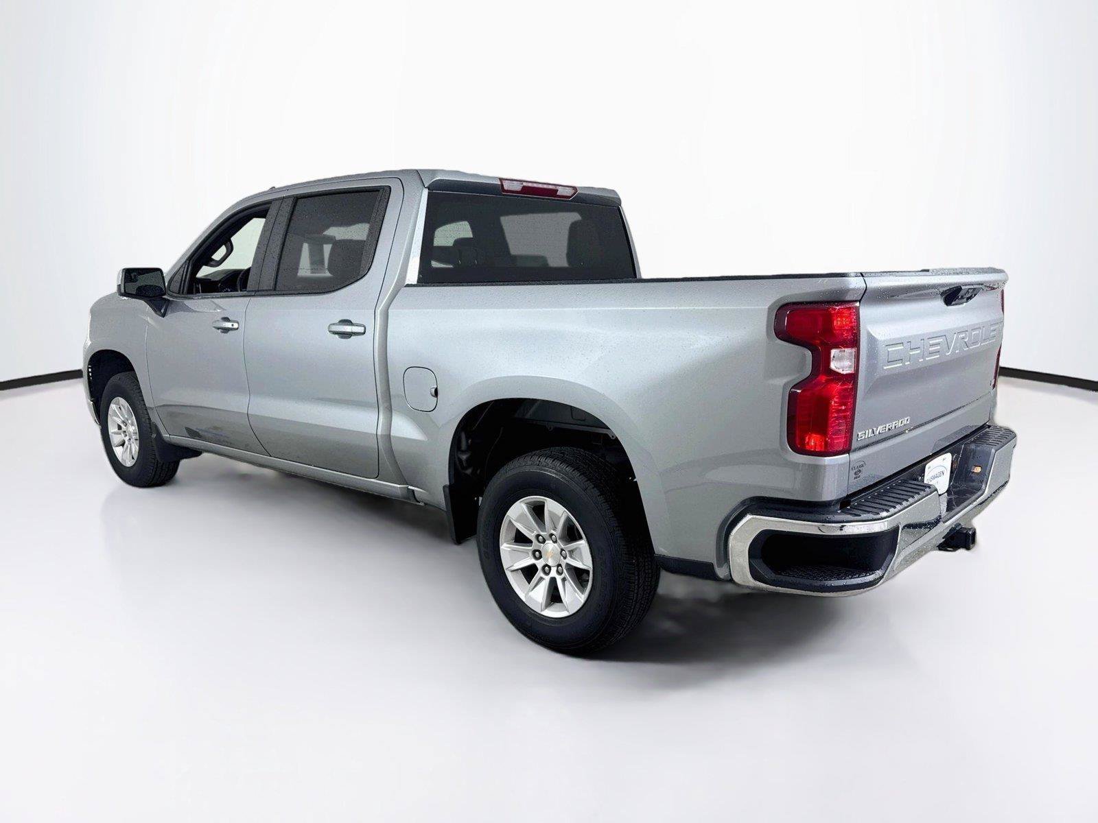 Used 2025 Chevrolet Silverado 1500 LT RWD image 7
