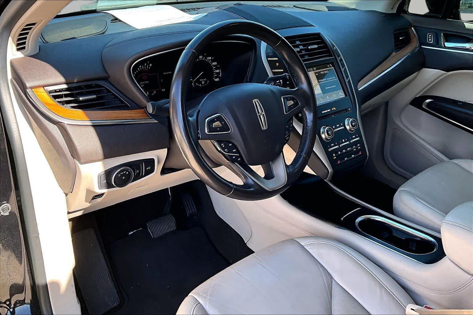 Used 2019 Lincoln MKC Select w/ Select Plus Package FWD image 14
