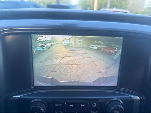 Used 2018 Chevrolet Silverado 1500 LT w/ Texas Edition image 32