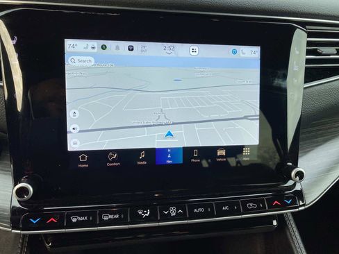 Used 2024 Jeep Wagoneer Series III image 14