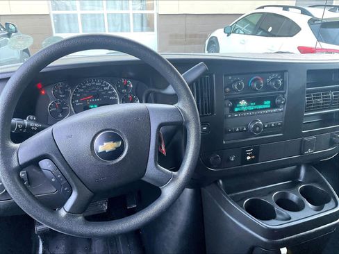 Used 2024 Chevrolet Express 2500 w/ Driver Convenience Package image 17