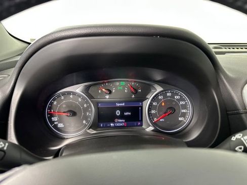 Used 2022 GMC Terrain SLT w/ Infotainment Package II image 17