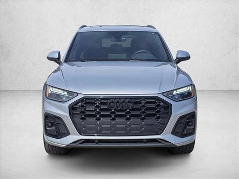 Used 2025 Audi Q5 2.0T Premium w/ Convenience Plus Package image 2