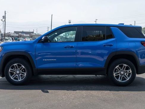 Certified 2026 GMC Terrain Elevation AWD/4WD image 3