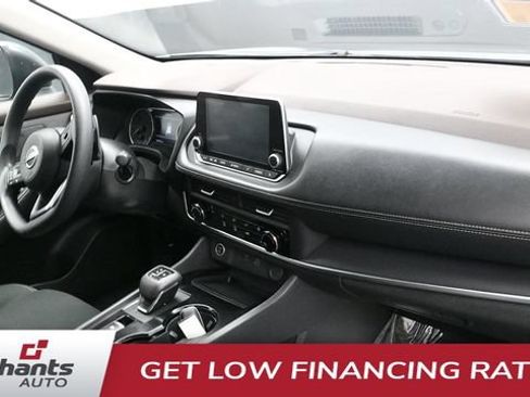 Used 2023 Nissan Rogue S AWD/4WD image 15