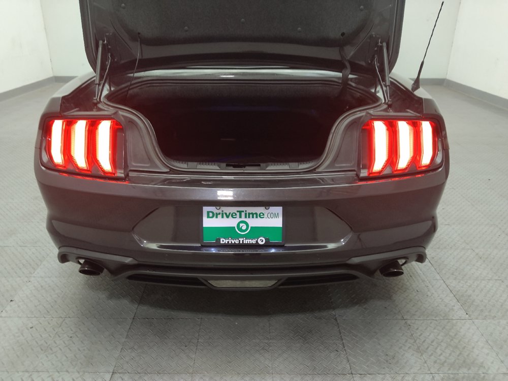 Used 2022 Ford Mustang Premium RWD image 29