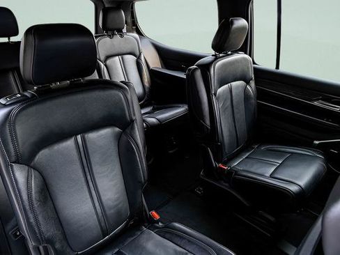 Used 2022 Jeep Wagoneer Series III w/ Flexible Seating Group image 25