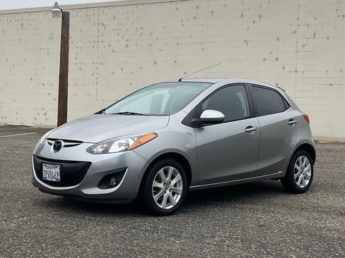 Used 2013 MAZDA MAZDA2 Touring image 2