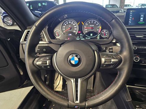 Used 2019 BMW M4 Coupe w/ Competition Package image 11