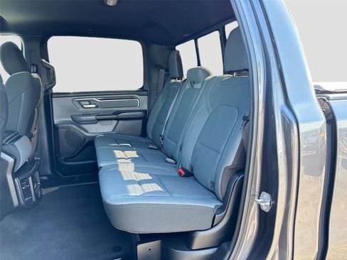 Used 2022 RAM 1500 Big Horn AWD/4WD image 22