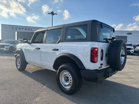 New 2025 Ford Bronco 4-Door image 3
