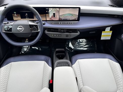 New 2026 Nissan Leaf Platinum+ image 11