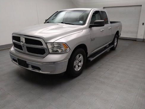 Used 2017 RAM 1500 Classic SLT image 2