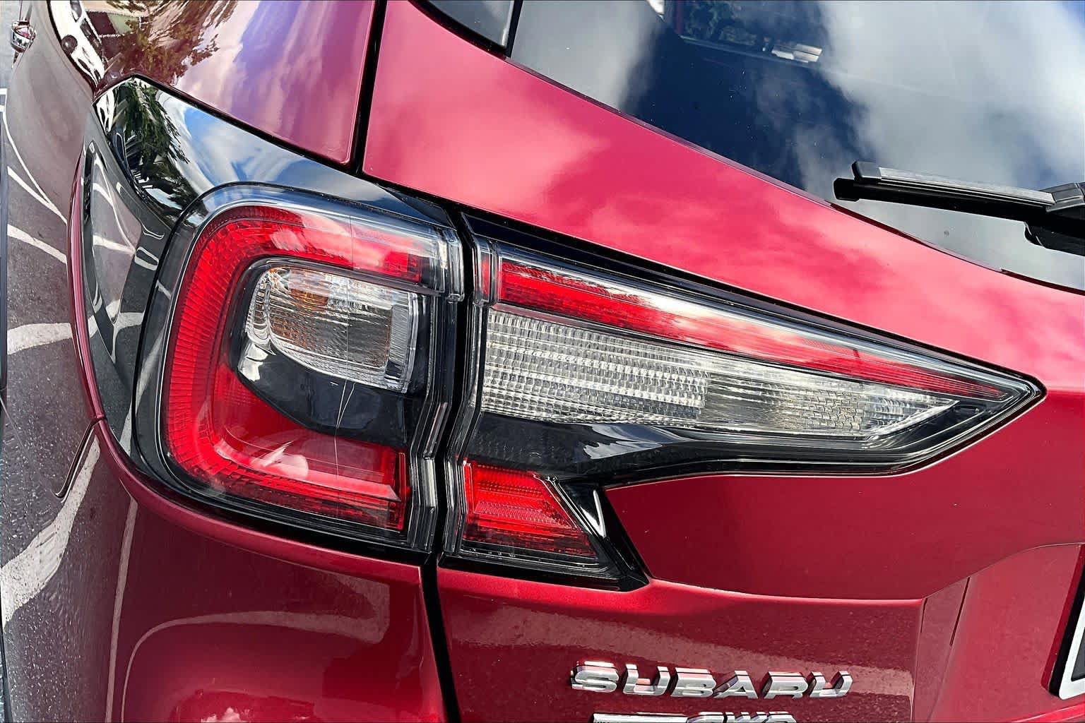 Used 2023 Subaru Outback Touring AWD/4WD image 29