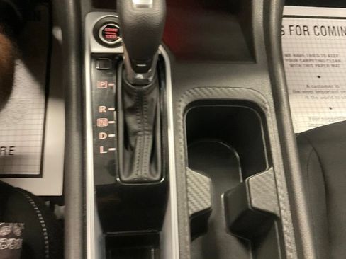Used 2025 Nissan Sentra SV FWD image 21
