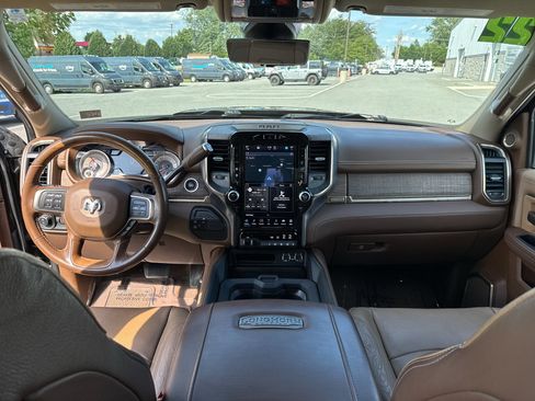 Used 2022 RAM 3500 Limited AWD/4WD image 4