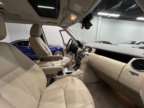 Used 2016 Land Rover LR4 HSE image 31