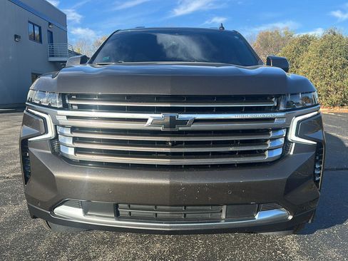 Used 2021 Chevrolet Tahoe High Country w/ Premium Package image 18