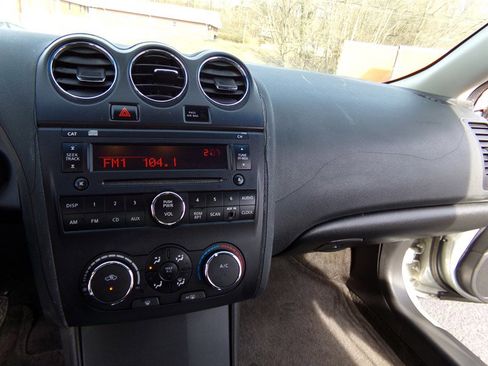 Used 2010 Nissan Altima 2.5 S image 32