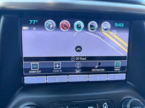 Used 2018 GMC Acadia Denali w/ Technology Package AWD/4WD image 19