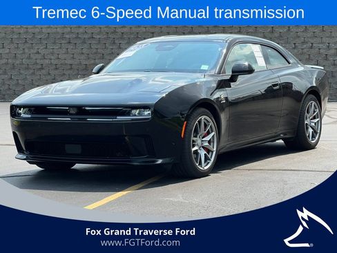 Used 2025 Dodge Charger Daytona Scat Pack w/ Track Pack AWD/4WD image 1
