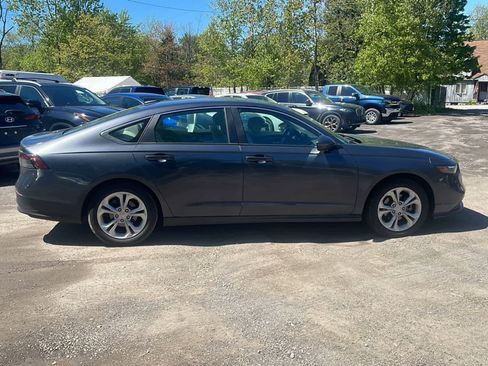 Used 2025 Honda Accord LX image 8