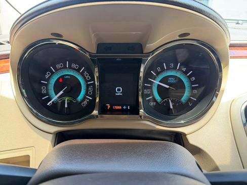 Used 2012 Buick LaCrosse Leather FWD image 29