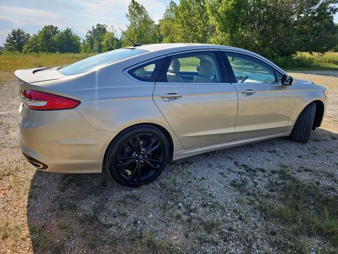 Used 2017 Ford Fusion Titanium FWD image 3