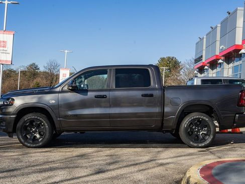 New 2026 RAM 1500 4x4 Crew Cab image 4