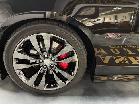 Used 2014 Dodge Charger SRT8 w/ Harman/Kardon Audio Group image 19