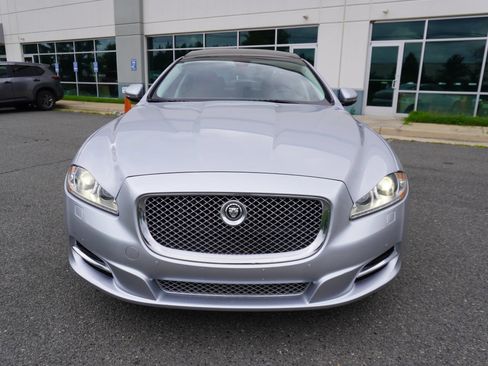 Used 2011 Jaguar XJ RWD image 2