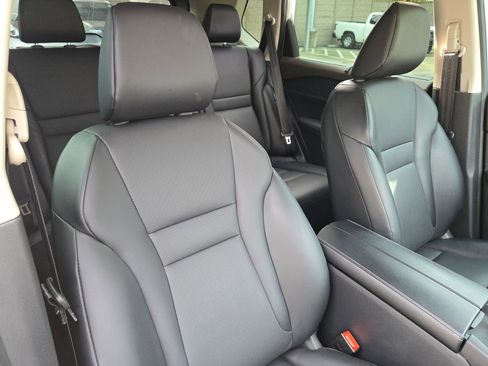 Used 2023 Nissan Rogue SV w/ SV Premium B Package image 29