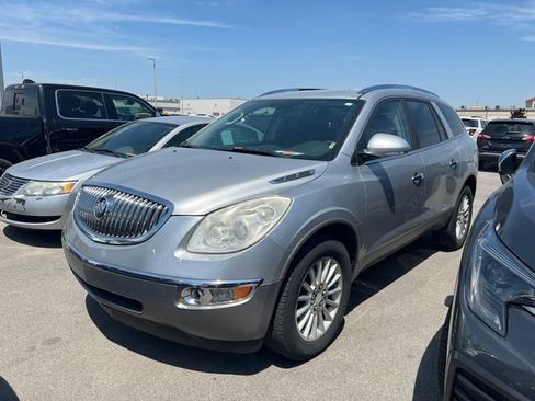 Used 2010 Buick Enclave CX w/ Driver Confidence Package FWD image 1