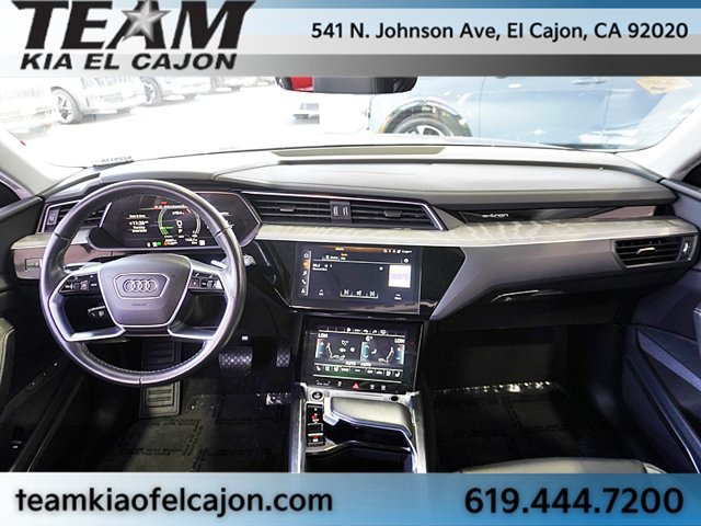 Used 2024 Audi Q8 e-tron Premium Plus AWD/4WD image 22