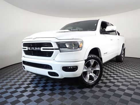 Used 2022 RAM 1500 Laramie AWD/4WD image 2