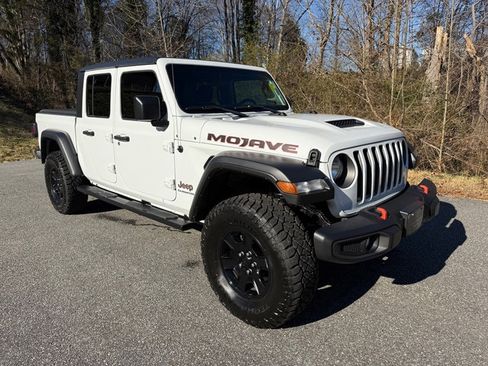 Used 2021 Jeep Gladiator Mojave w/ Cold Weather Group image 4