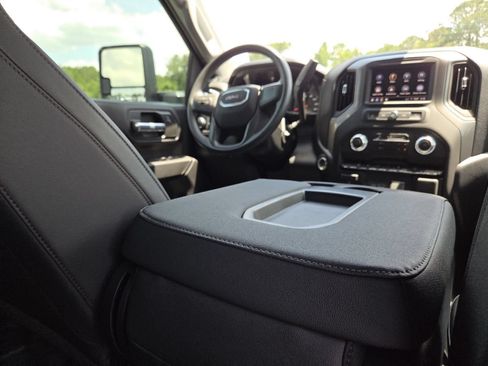New 2026 GMC Sierra 2500 Pro AWD/4WD image 19