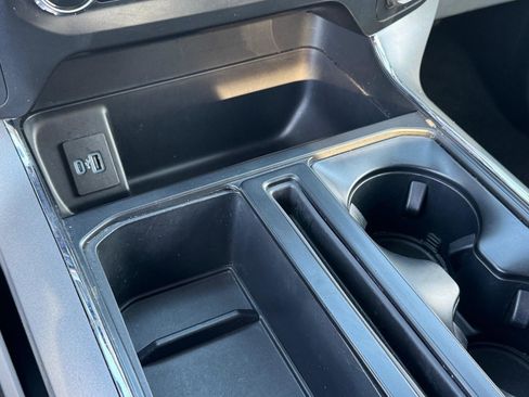 Used 2022 Ford F150 XLT image 23