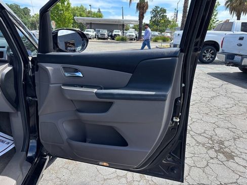 Used 2016 Honda Odyssey Touring image 16