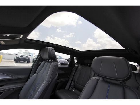 New 2027 Cadillac Lyriq Sport AWD/4WD image 23