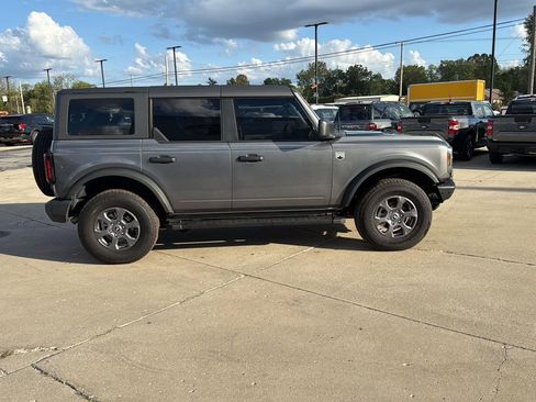 Used 2024 Ford Bronco Big Bend image 6