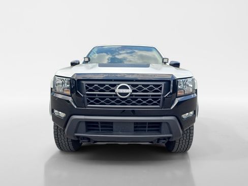 Certified 2024 Nissan Frontier SV w/ Hardbody Edition AWD/4WD image 9