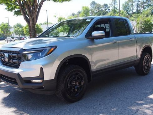 Used 2025 Honda Ridgeline RTL+ image 3